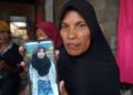 Eli Marlina, ibunda dari Nia Kurnia Sari, korban pembunuhan di Padang Pariaman. (dok. Kompas)