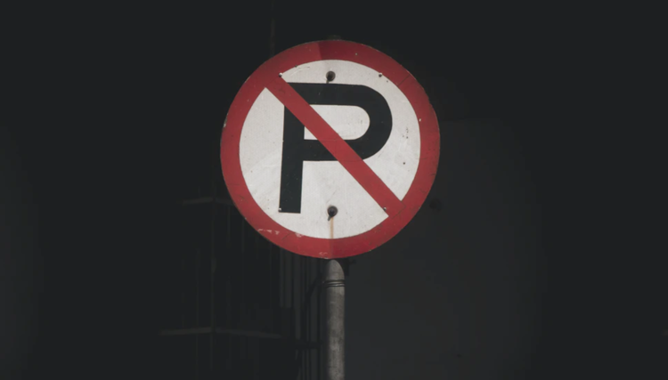 ilustrasi tanda dilarang parkir