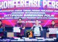 Bareskrim Polri Tangkap 9 Tersangka Jaringan Judi Online Internasional 1XBET 3 Konferensi pers pengungkapan judi online oleh Mabes Polri. (dok. Div Humas)