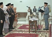 Gubernur Mahyeldi Tekankan Pentingnya Inovasi Saat Lantik Enam Kepala OPD