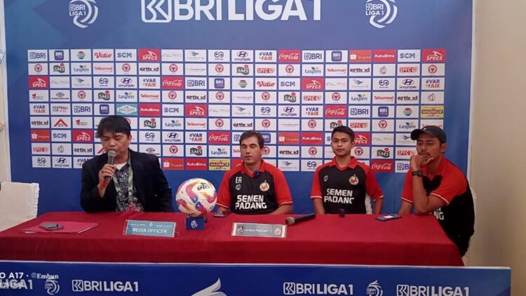 Prematch press conference Semen Padang FC vs PSBS Biak. (dok. Radarsumbar)
