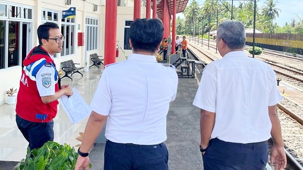Ramp check KAI Divre II Sumbar untuk angkutan Lebaran. (dok. Humas KAI)