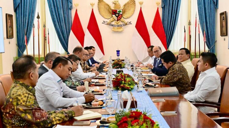 Layani Lebih dari 2 Juta Penerima, Program MBG Menjangkau 38 Provinsi di Indonesia 1 Rapat khusus Presiden Prabowo terkait perkembangan makanan bergizi gratis (MBG). (Foto: Rusman - Biro Pers Sekretariat Presiden)