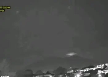 Gunung Marapi Erupsi Lagi, Lontarkan Abu Vulkanik Setinggi 1.000 Meter