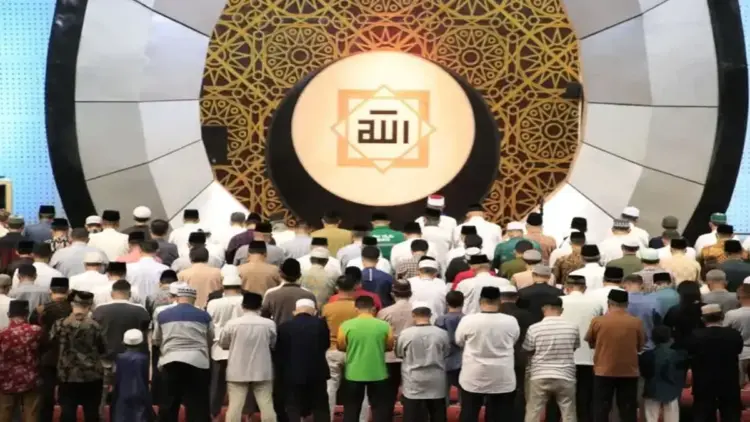 Sumatera Barat Siapkan 4.807 Lokasi untuk Salat Idul Fitri 1446H 1 Sumbar menyiapkan 4.807 lokasi pelaksanaan shalat Idul Fitri tahun ini. (Foto: Dok. Ist)