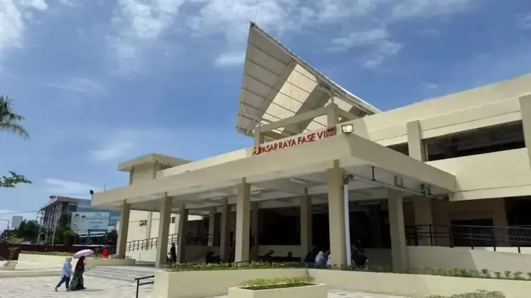 Sengkarut PKL di Pasar Raya Padang, Sudah Ada Gedung Fase VII masih 'Maksa' Jualan di Badan Jalan 1 Gedung Pasar Raya Fase VII. (dok. istimewa)