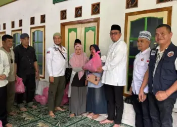 IKM Jakarta bantu pedagang Minang yang menjadi korban kebakaran Pasar Poncol. (dok. Pribadi)