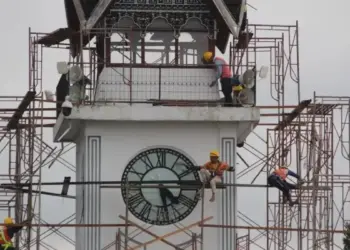 Jelang Lebaran, Pemko Bukittinggi Renovasi Jam Gadang dan Pedestrian