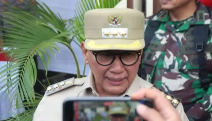 1.000 Pelajar Bukittinggi Dapat Kacamata Gratis di Hari Penglihatan Sedunia