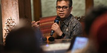 Indonesia Siap jadi Pemain Global dalam Pengembangan AI, Bukan sekadar Pengguna 2 Wamenkomdigi Dorong Generasi Muda Gali Nilai Kepahlawanan lewat Film Sisingamangaraja XII