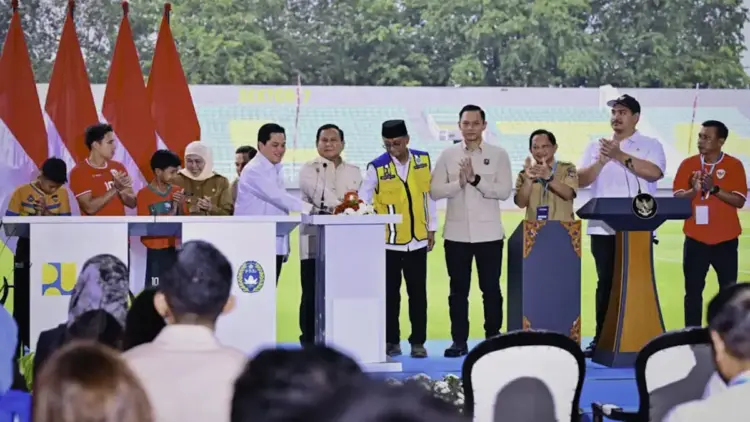 Presiden Prabowo Subianto meresmikan renovasi dan pembangunan 17 stadion di Indonesia yang terpusat di Stadion Gelora Delta Sidoarjo, Kabupaten Sidoarjo, Provinsi Jawa Timur pada Senin, 17 Maret 2025. (Foto: BPMI Setpres)