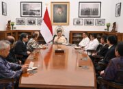 Presiden Prabowo Terima 8 Pengusaha Besar, Bahas Perekonomian dan Investasi Nasional