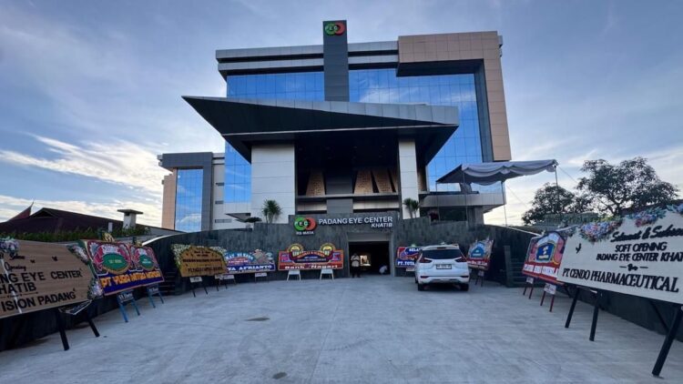 Rumah Sakit Mata Terbesar di Sumatera Resmi Dibuka di Padang 1 RS Mata Padang Eye Center resmi dibuka. (dok. istimewa)