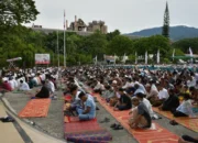 Salat Idulfitri di Plaza Semen Padang, Momentum Kebersamaan dan Kembali ke Fitrah
