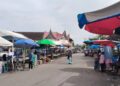 Pemko Pariaman Siapkan Dua Tempat untuk Pasa Pabukoan, Ini Lokasinya 6 ejumlah pedagang sudah mulai berjualan di Pasar 'Pabukoan' Pasar Rakyat Pariaman, Kota Pariaman, Sumbar. (dok. ANTARA/Aadiaat M. S)