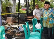 Kunjungi Korban Kebakaran di Lubuk Buaya, Wawako Maigus Nasir Beri Bantuan untuk Korban