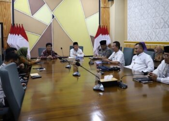 Wawako Maigus Nasir menerima kedatangan tim perwakilan BPK Sumbar. (dok. Prokopim)