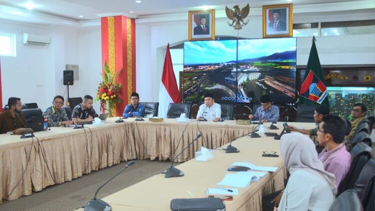 Wawako Padang gelar rapat terkait iven Gebyar Ramadhan 2025. (dok. Prokopim)