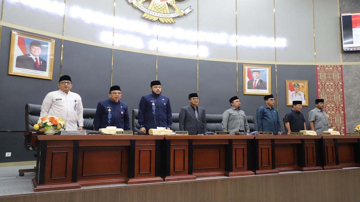 Sertijab Walikota Padang, Ketua DPRD Berharap Sinergitas Legislatif dan Eksekutif Terus Terjaga 2 WhatsApp Image 2025 03 04 at 14.05.18