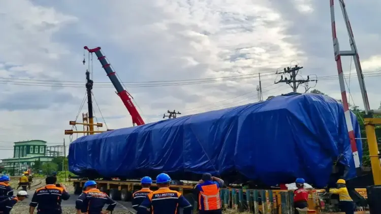 KAI Sumbar siap meningkatkan layanan usai 12 kereta baru tiba di Padang. (Foto: Istimewa)