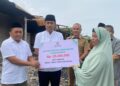 Bantuan Rp25 juta untuk warga terdampak kebakaran di Alahan Panjang, Kabupaten Solok. (dok. adpsb)