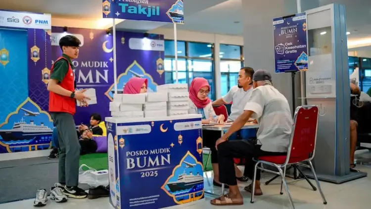 PT Semen Padang, Angkasa Pura dan PNM Bersinergi Hadirkan Posko Mudik 2025 di BIM 1 Posko Mudik Semen Padang, Angkasa Pura dan PNM di Bandara Internasional Minangkabau (BIM). (dok. Humas)