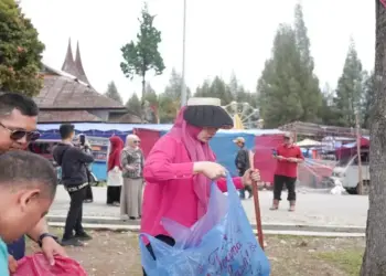 TP-PKK Solok Gelar Aksi Bersih di Alahan Panjang Resort, Dukung Wisata Bersih dan Nyaman