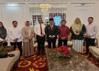 Bawaslu Solok Kembalikan Rp1,09 Miliar Sisa Dana Pilkada ke Kas Daerah 8 Bawaslu Solok Kembalikan Rp1,09 Miliar Sisa Dana Pilkada ke Kas Daerah