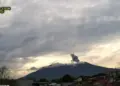 Gunung Marapi Erupsi Lagi, Kolom Abu Teramati Setinggi 350 Meter, Waspada Banjir Lahar 4 Gunung Marapi Erupsi Lagi, Kolom Abu Teramati Setinggi 350 Meter, Waspada Banjir Lahar