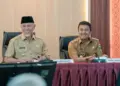 Di Tangan Mahyeldi-Vasko, IPM Sumbar Meroket Jadi Tertinggi di Sumatera 3 Gubernur Sumbar Mahyeldi Ansharullah dan Wakil Gubernur Vasko Ruseimy. (dok. adpsb)