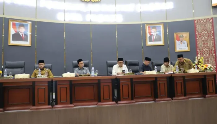 DPRD Padang Gelar Paripurna, Wali Kota Sampaikan Tiga Ranperda Strategis