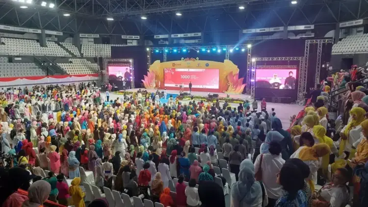 Rayakan Hari Kartini 2025, 1.000 Profesi Perempuan dan Gen Z Tampil di Senayan 1 Peringatan Hari Kartini di Gedung Tenis Indoor Senayan, Jakarta, Senin (21/4/2025). (Jhon /InfoPublik)