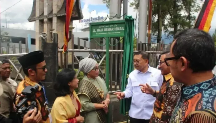 Jalan Usmar Ismail Resmi Dibuka di Bukittinggi, Fadli Zon: Karya Beliau Adalah Harta Nasional