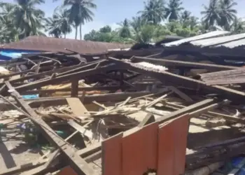 Los Pasar Ambruk Saat Ramai Pengunjung di Padang Pariaman, Beruntung tak Ada Korban