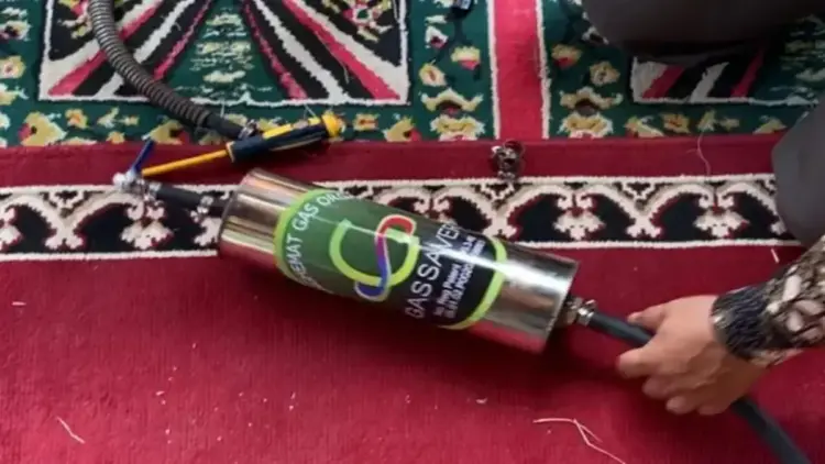 Pesantren di Solok Temukan Alat Penghemat Gas, Klaim Hemat hingga Dua Kali Lipat 1 Ponpes Taruna Rabbani di Kabupaten Solok menemukan teknologi kloning gas. (Foto: Dok. Ist)