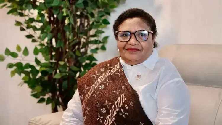 Wamendagri: Perempuan Harus Bangkit dan Transformasi Diri untuk Indonesia Maju 1 Wamendagri Ribka Haluk di Kantor Pusat Kementerian Dalam Negeri, Jakarta, Senin (21/4/2025). (ANTARA/HO-Puspen Kementerian Dalam Negeri)