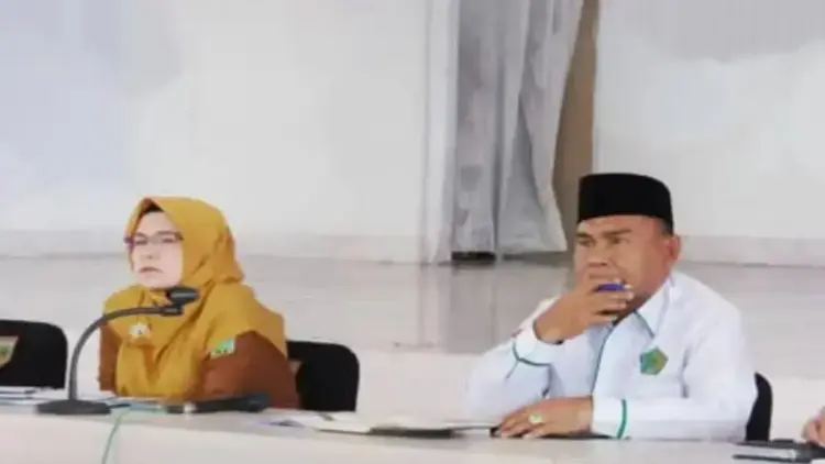 Pemko Padang Panjang Mulai Persiapkan Kafilah MTQ Sumbar 2025 di Bukittinggi 1 Plt. Asisten Pemerintahan dan Kesra Nofiyanti, harapkan potensi TPQ/TPSQ Kelurahan pada MTQ Nasional ke 41 tingkat Sumbar di Bukittinggi. (ANTARA/ Isril Naidi)
