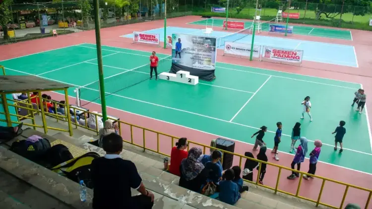 PT Semen Padang Tutup Kejurda Tenis Sumatera 2025, Ini Daftar Pemenangnya! 1 Kejurda Tenis PT Semen Padang Sumatera 2025 selesai. (dok. Humas)