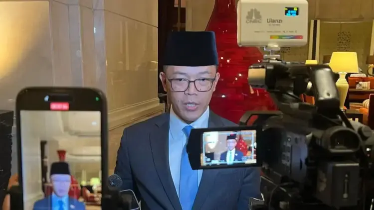 Menlu Sugiono saat diwawancarai awak media di Turki. (dok. PCO)