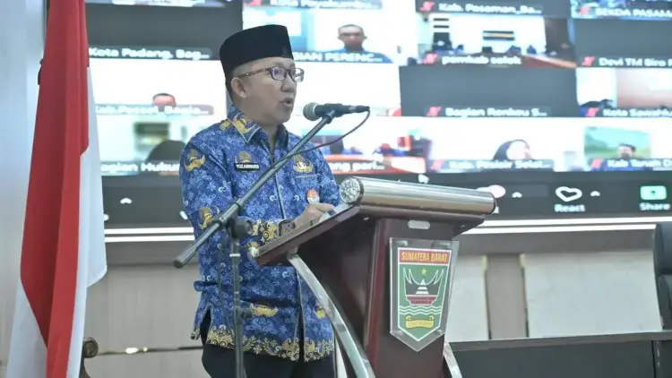 Pj Sekdaprov Sumbar Yozawardi. (dok. adpsb)