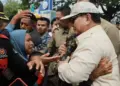 Presiden Prabowo saat menyapa masyarakat. (dok. PCO)