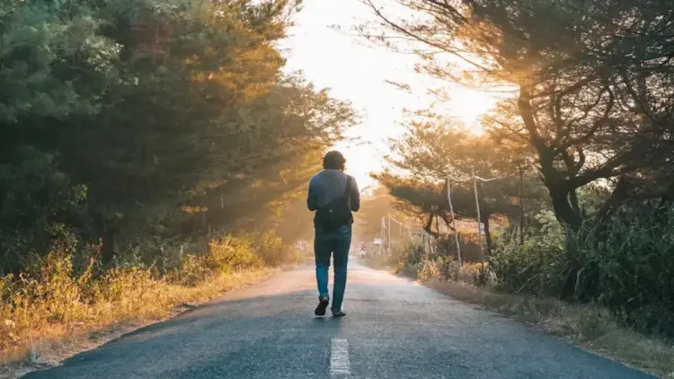 ilustrasi silent walking. (dok. istimewa)