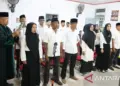 KPU saat melakukan pelantikan KPPS se Kabupaten Pasaman. (ANTARA/Heri Sumarno)