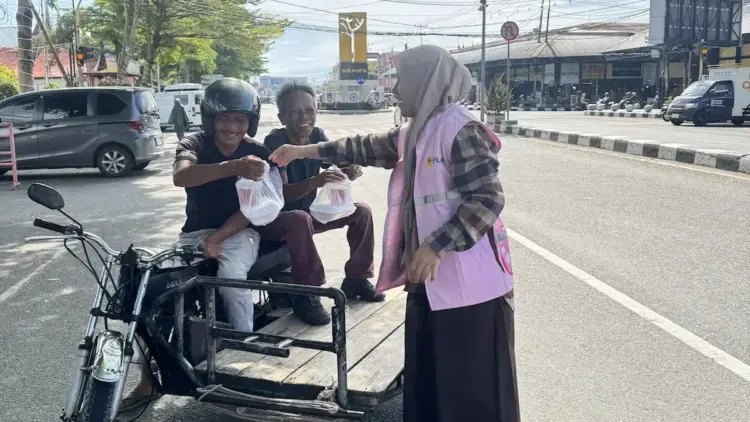 Srikandi PLN UP3 Payakumbuh berbagi. (dok. istimewa)
