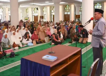 Wawako Maigus Nasir buka bimbingan manasik haji. (dok. Prokopim)