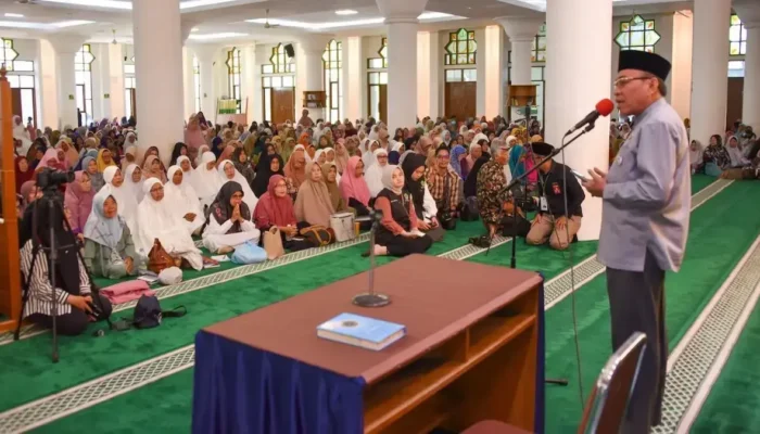 Wawako Maigus Nasir Buka Bimbingan Manasik Haji 1446 H Tingkat Kota Padang