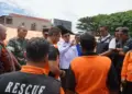 Wawako Maigus Nasir datang dan koordinasikan personil di lokasi bocah hanyut Simpang Kalumpang. (dok. Prokopim)