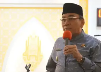Hadir pada Wirid Bulanan Pemko Padang, Wawako Tekankan Pentingnya Silaturahmi 7 Wawako Maigus Nasir saat menghadiri wirid bulanan ASN Pemko Padang. (dok. Prokopim)