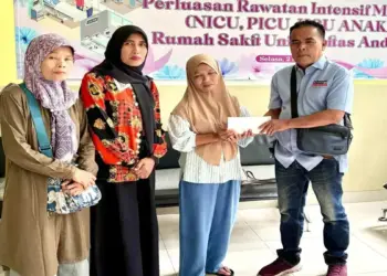 Andre Rosiade Bantu Bocah Penderita Meningitis Hidrosefalus dari Bungus, Padang