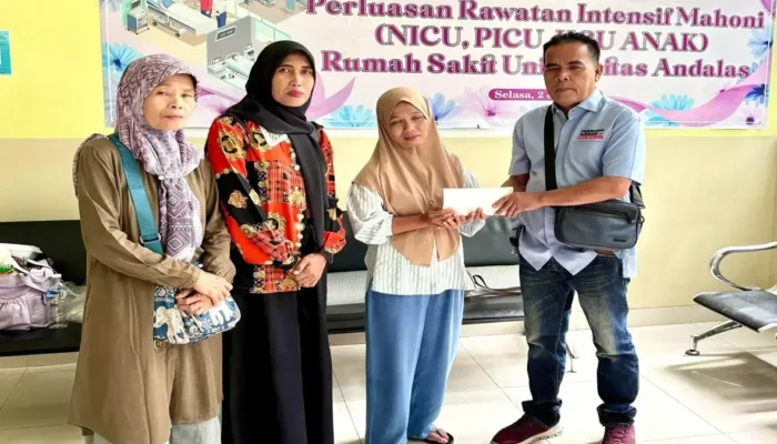 Andre Rosiade Bantu Bocah Penderita Meningitis Hidrosefalus dari Bungus, Padang